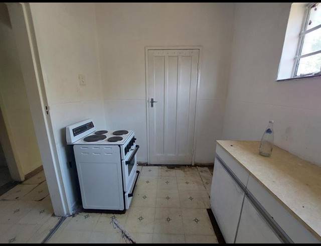 1 BEDROOM APARTMENT FOR SALE IN PRETORIA WEST